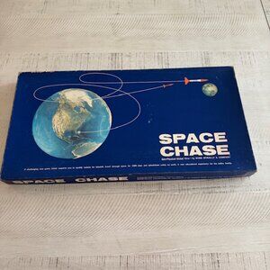 Rare, vintage 1967 United Nations Constructors Space Chase